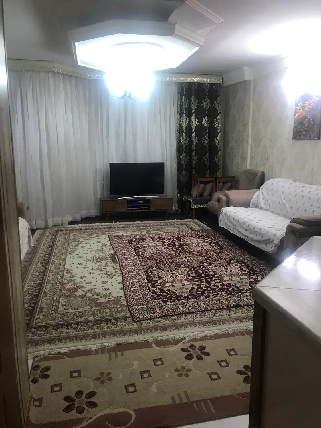 یک واحد آپارتمان در بهترین لوکشن خوش نقشه