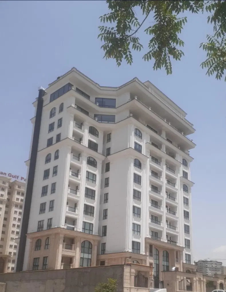 واحد ۷۳ متر درحد نو باغ فیض