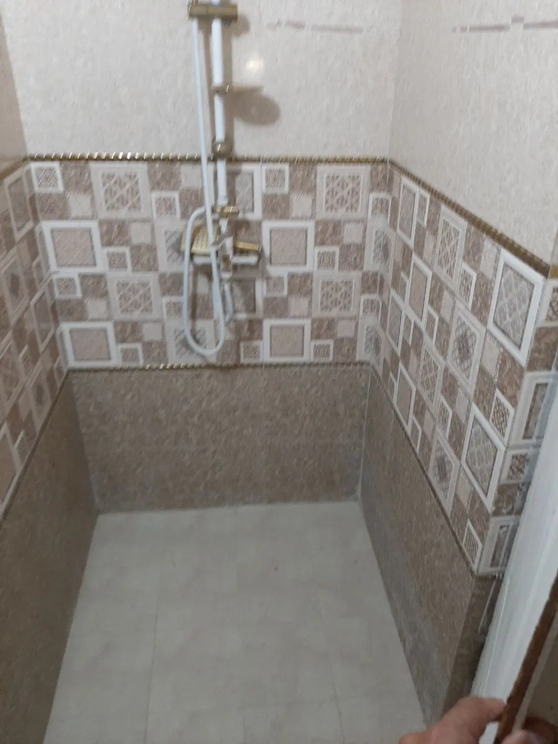 ۱۰۰متر دربست