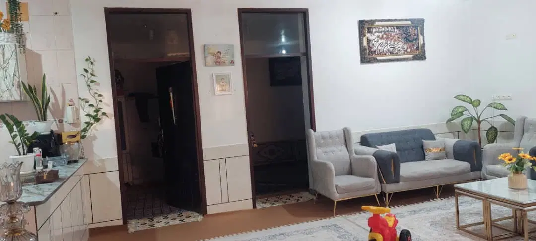 اجاره لکس بالا موتور رو بسیار تمیز