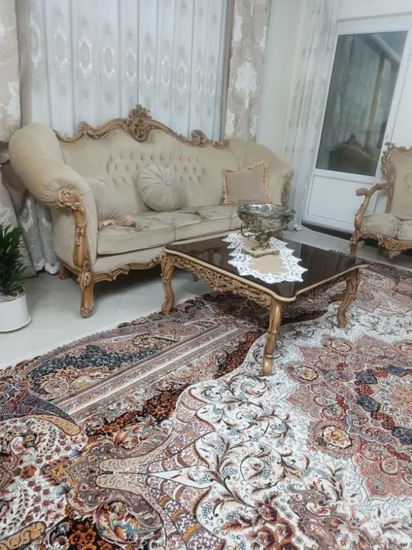 68 متری با پارکینگ و انباری