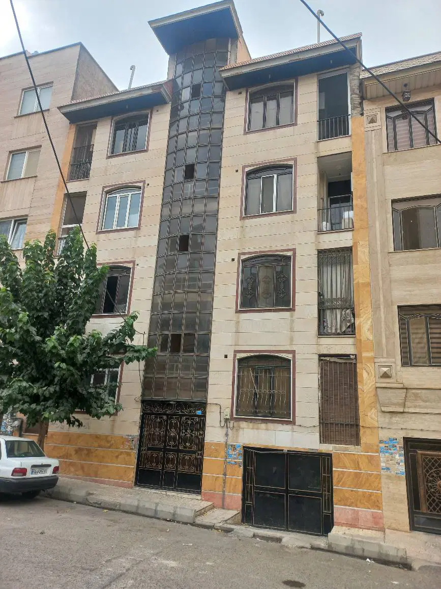 اجاره ۸۰ متری دو خوابه واقع در لاله صحرا