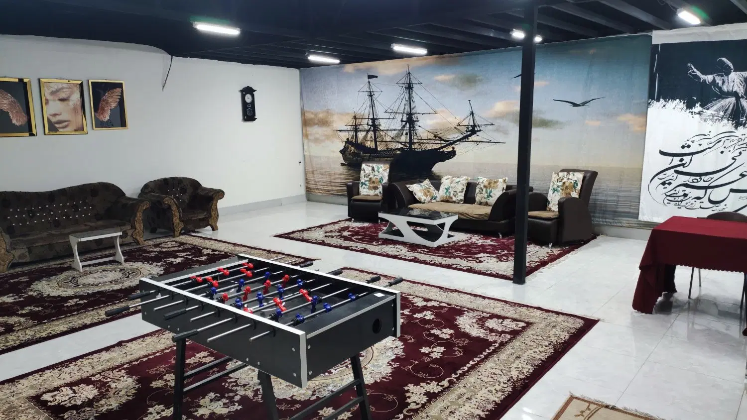 باغ استخردار برای دورهمی شاهنامه ۷۶