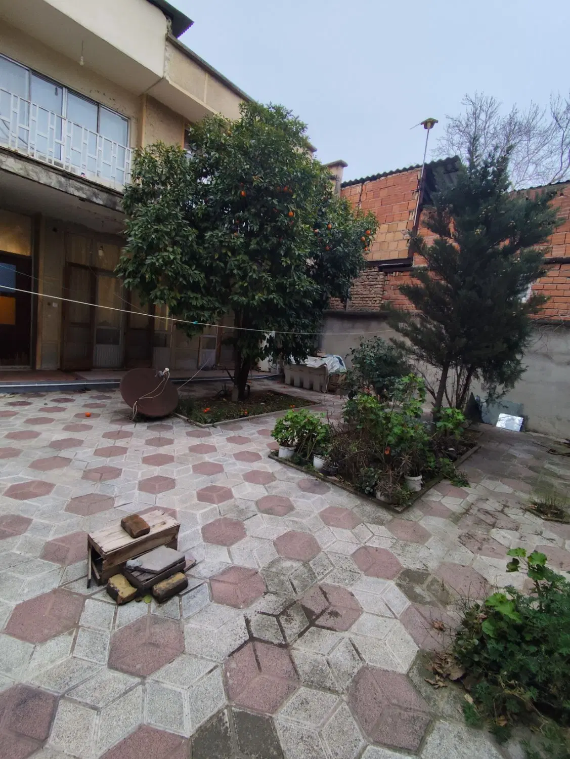 خانه ویلایی 150متر با 100متر حیاط مرکز بهشهر