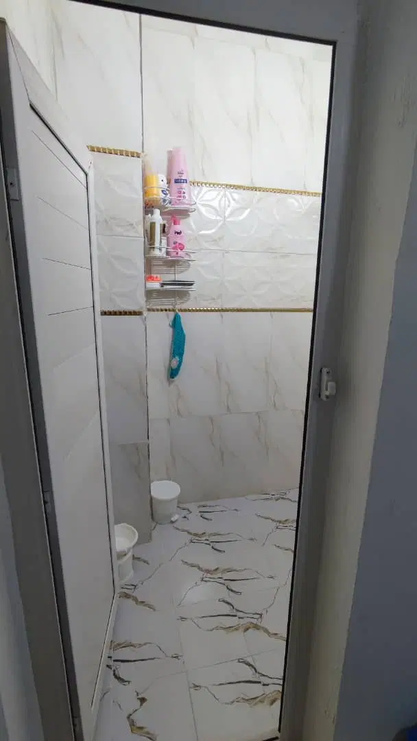 ۹۰مترسندتک برگ۱میلیارو۸۰۰_وامدار*مرکزشهر*سند۶دانگ
