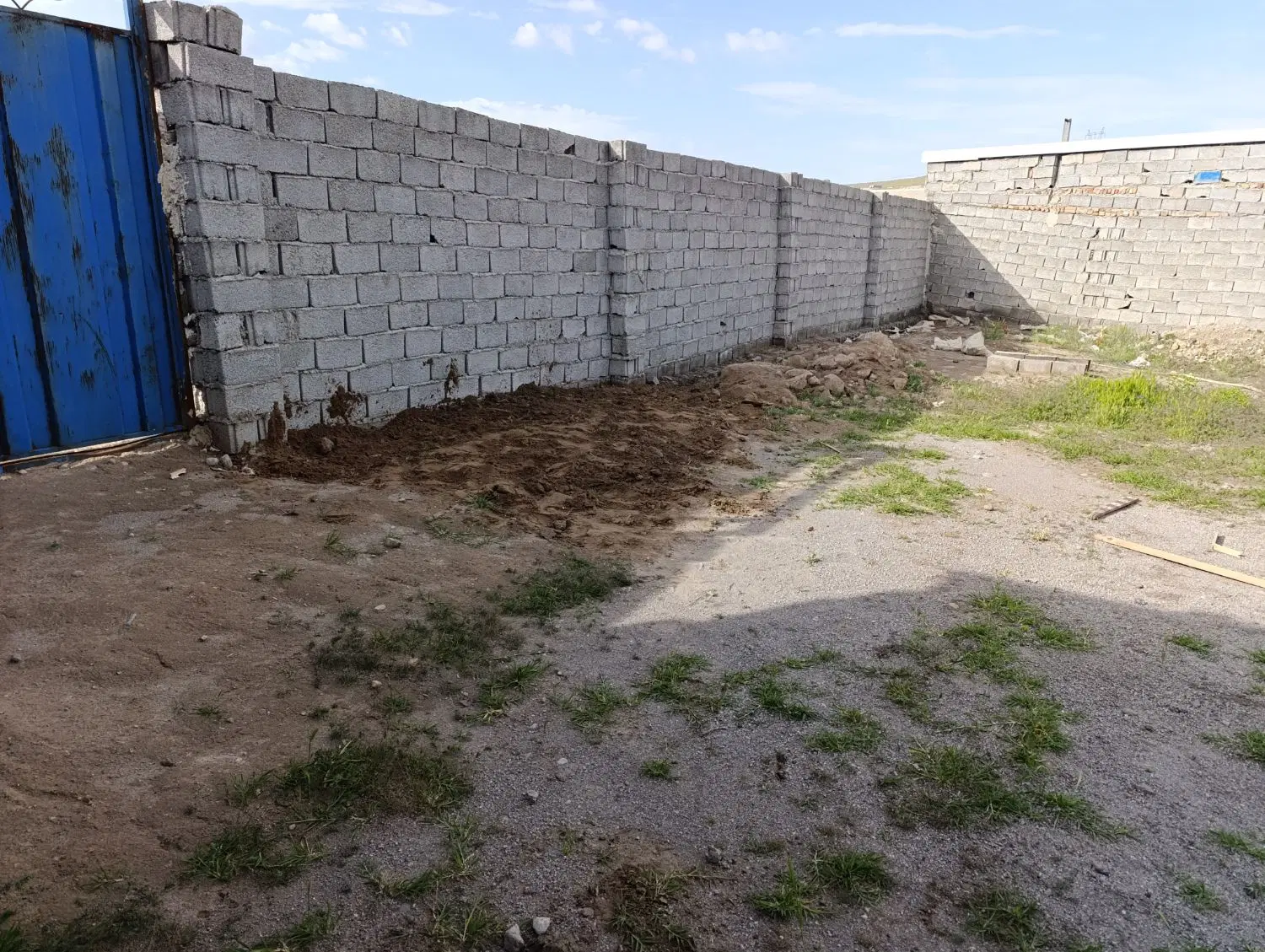 زمین 230متر
