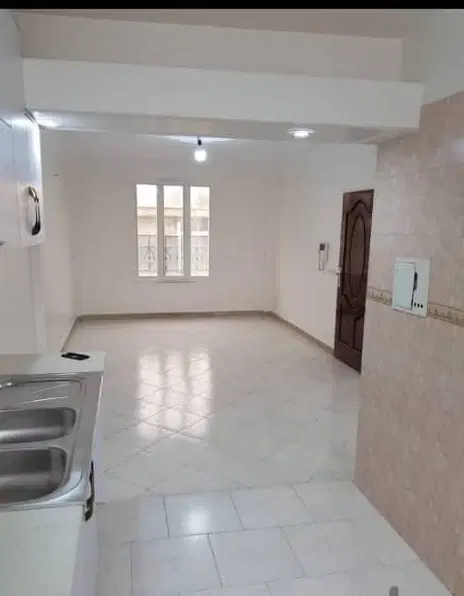 همخونه بی حاشیه