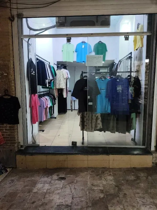 فروش مغازه بازار پایین