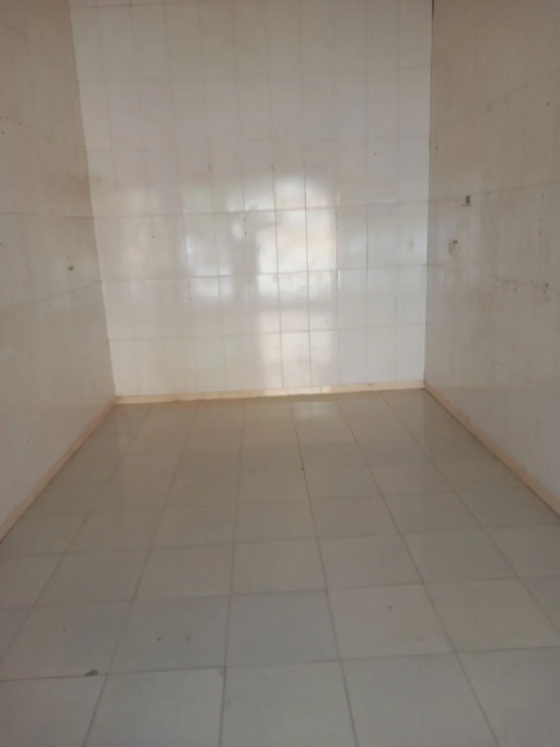 مغازه ۱۸ متری رهن و اجاره
