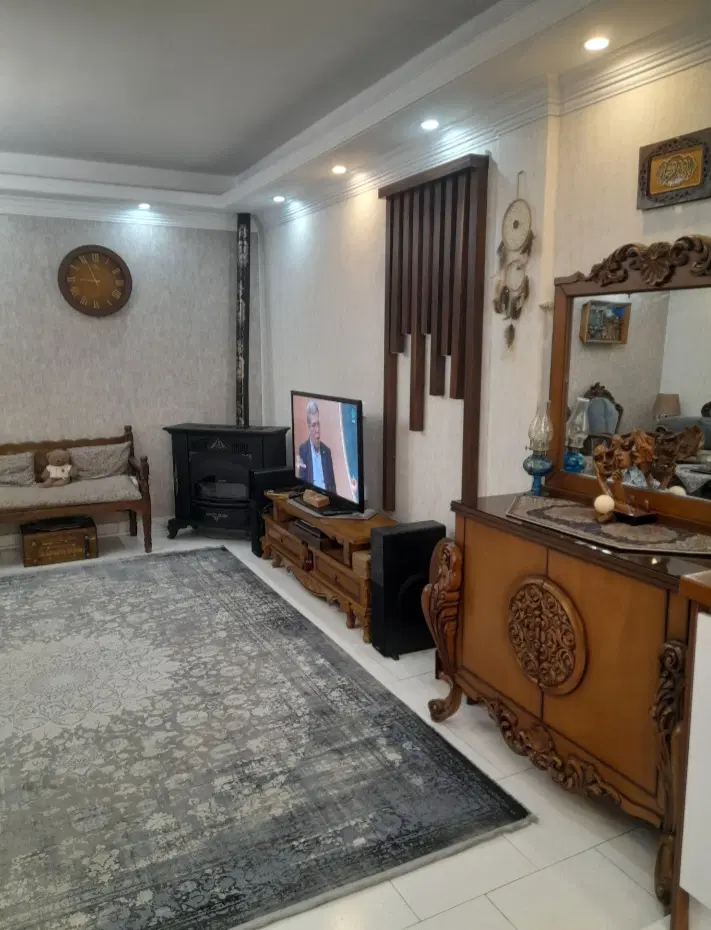 آپارتمان ۶۵ متری فوق العاده تمیز و بازسازی کامل