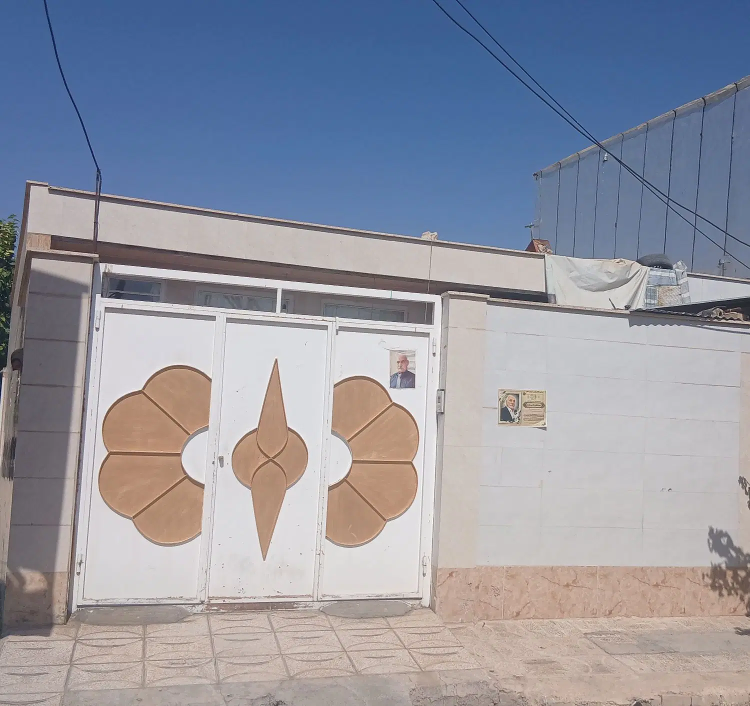 فروش یک باب ساختمان مسکونی دونش
