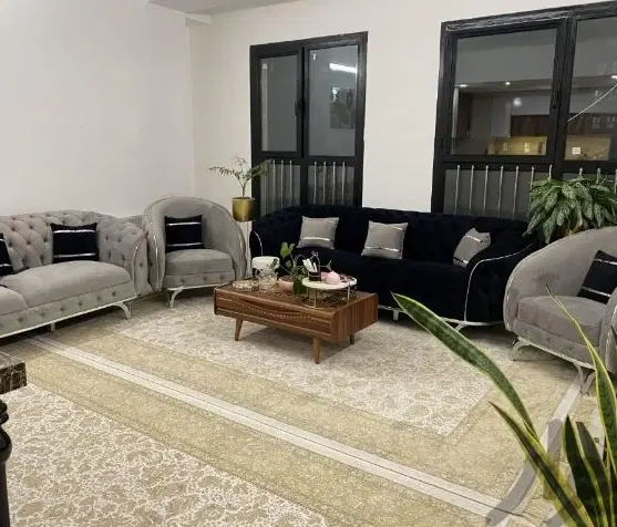 دو خواب ۸۵ متری مرتب __ پارکینگ مسقف