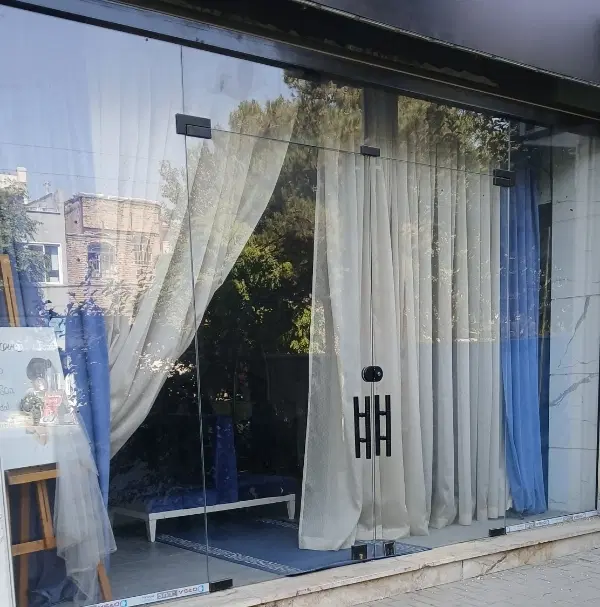 ۱۰۰ متر تجاری . بر اصلی دوم شرقی بلوار ارم