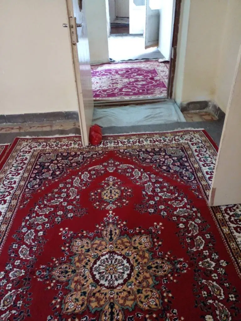 خانه ۹۰ متری داخل شهر