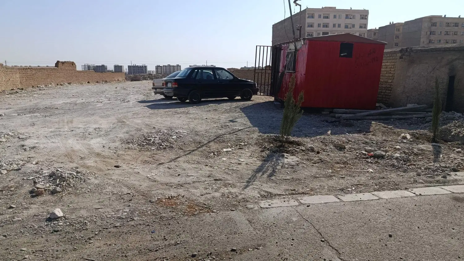 زمین خالی مناسب انبار