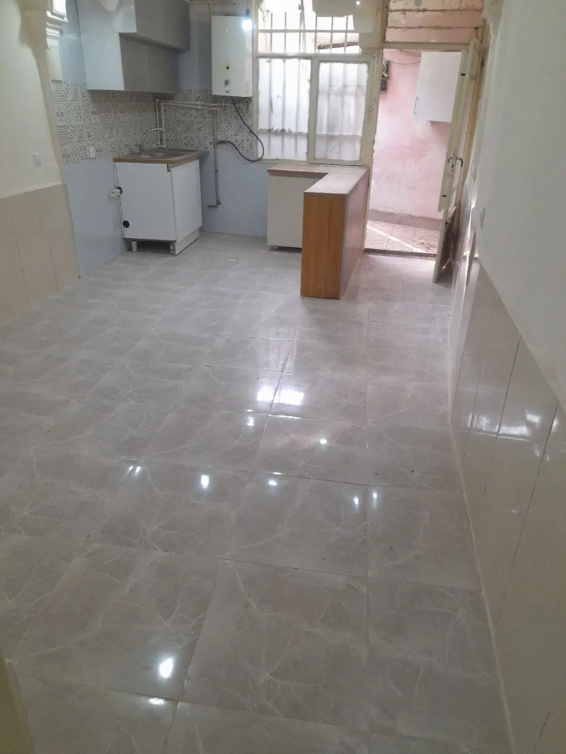 خانه ویلای دربست ۵۰متری حصار خط چهار