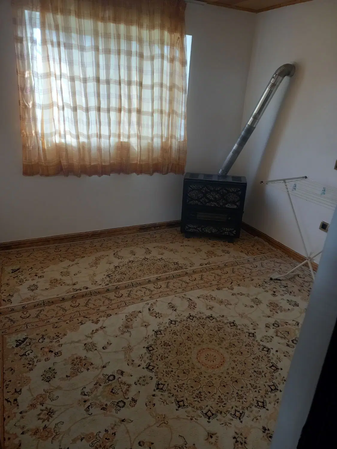 ویلا  شیک   آهو دشت چمستان   فروش فوری