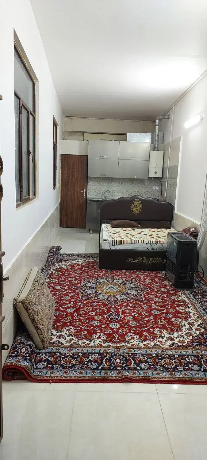 سوییت در باغ . دنج