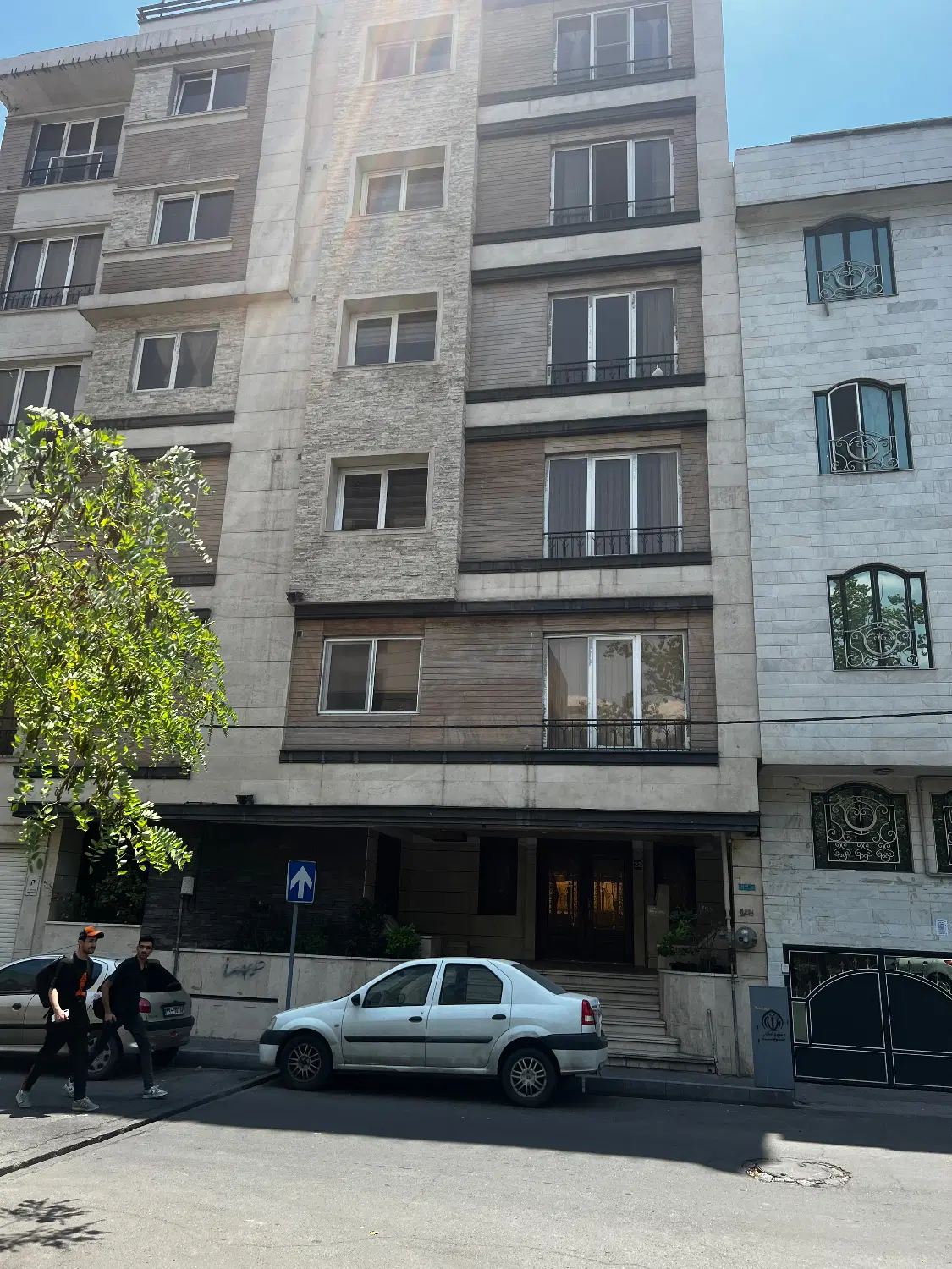 آپارتمان ۱۶۵ -سه خواب-فول-نارمک-مدائن