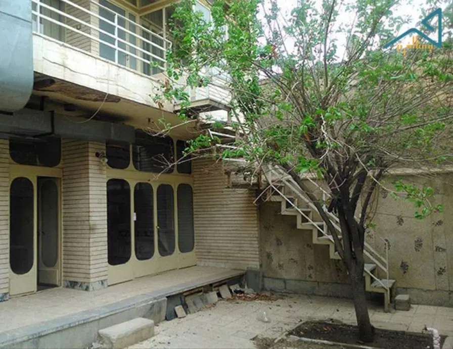خانه کلنگی