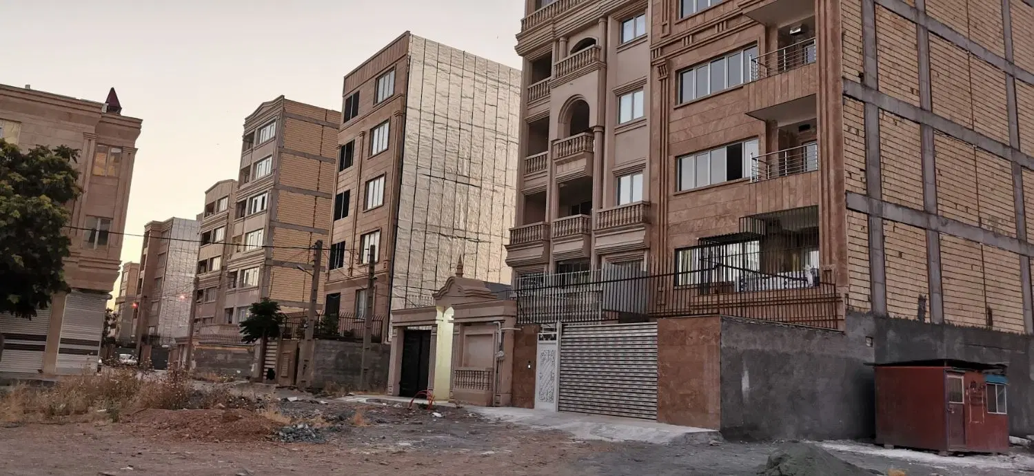 218 متر زمین مسکونی عالی