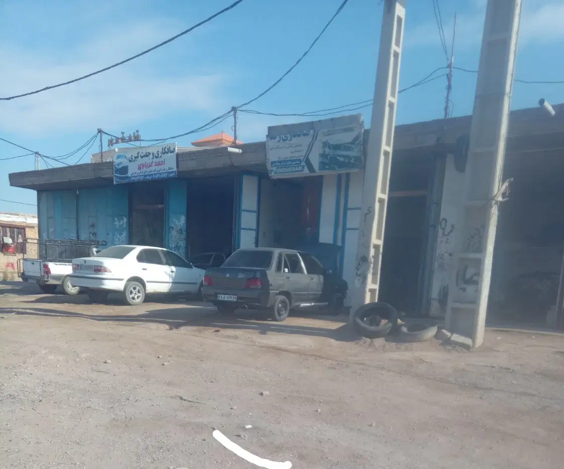مغازه تجاری  در کنار تالار  حور