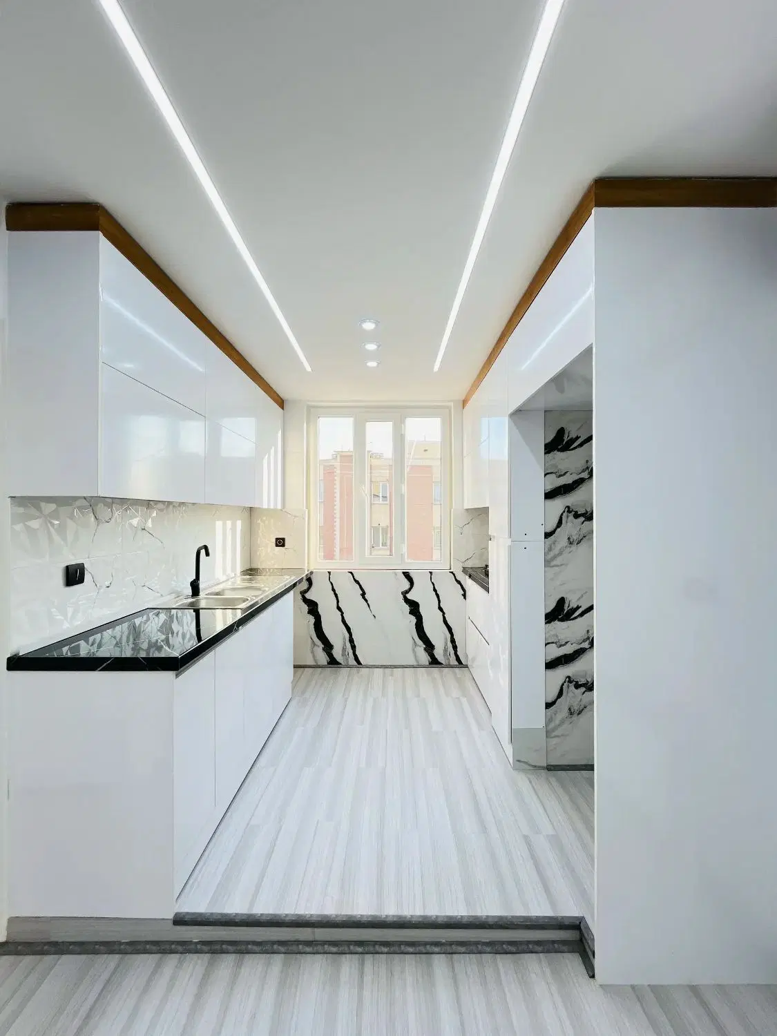 ۴۸متر_تاپ لوکیشن_فول امکانات_سند تک برگ