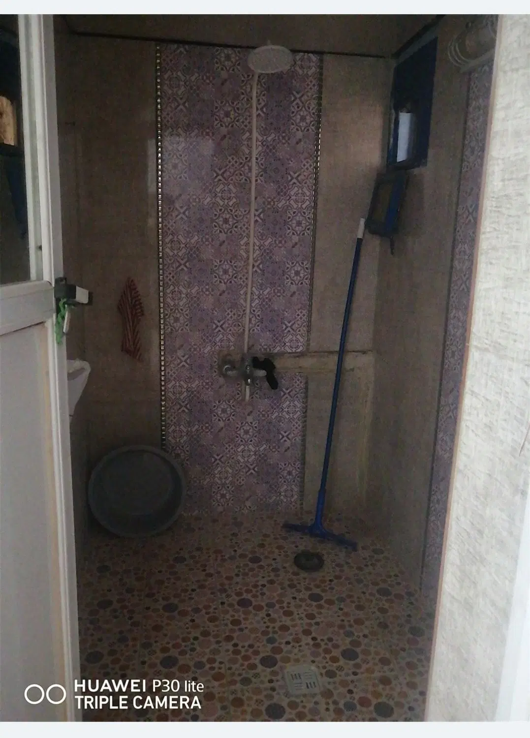 اجاره آپارتمان به همخونه خانم موجه و بی حاشیه