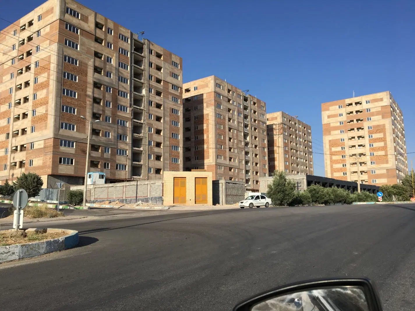 اپارتمان سروقامتان