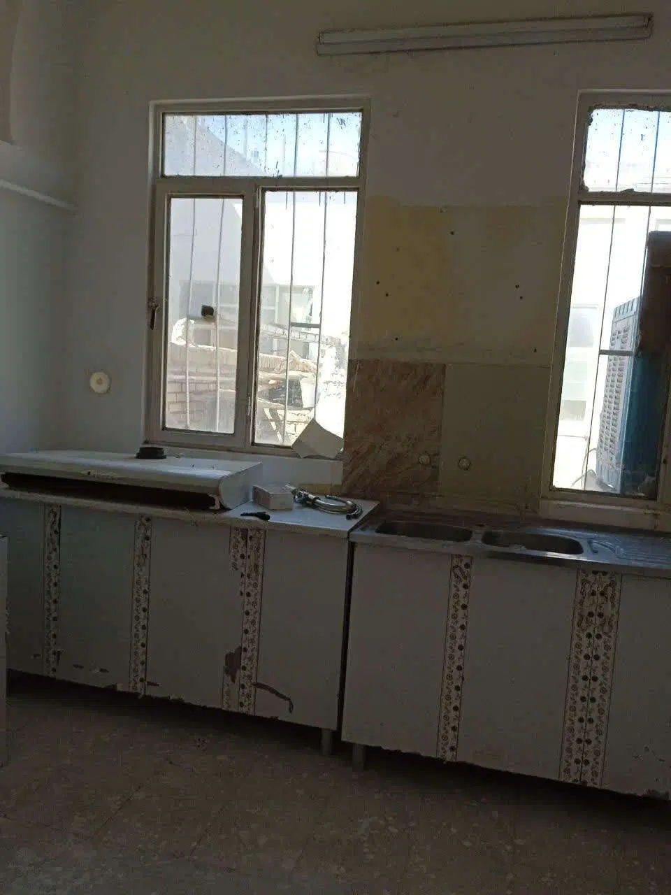 فرصتی استثنایی- اجاره منزل قدیمی دلباز بازسازی شده