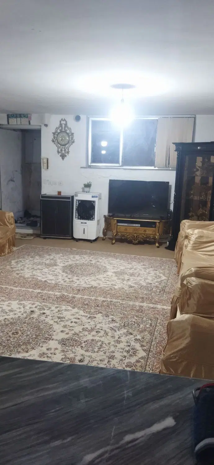 خانه دو طبقه با یک باب مغازه مجاز