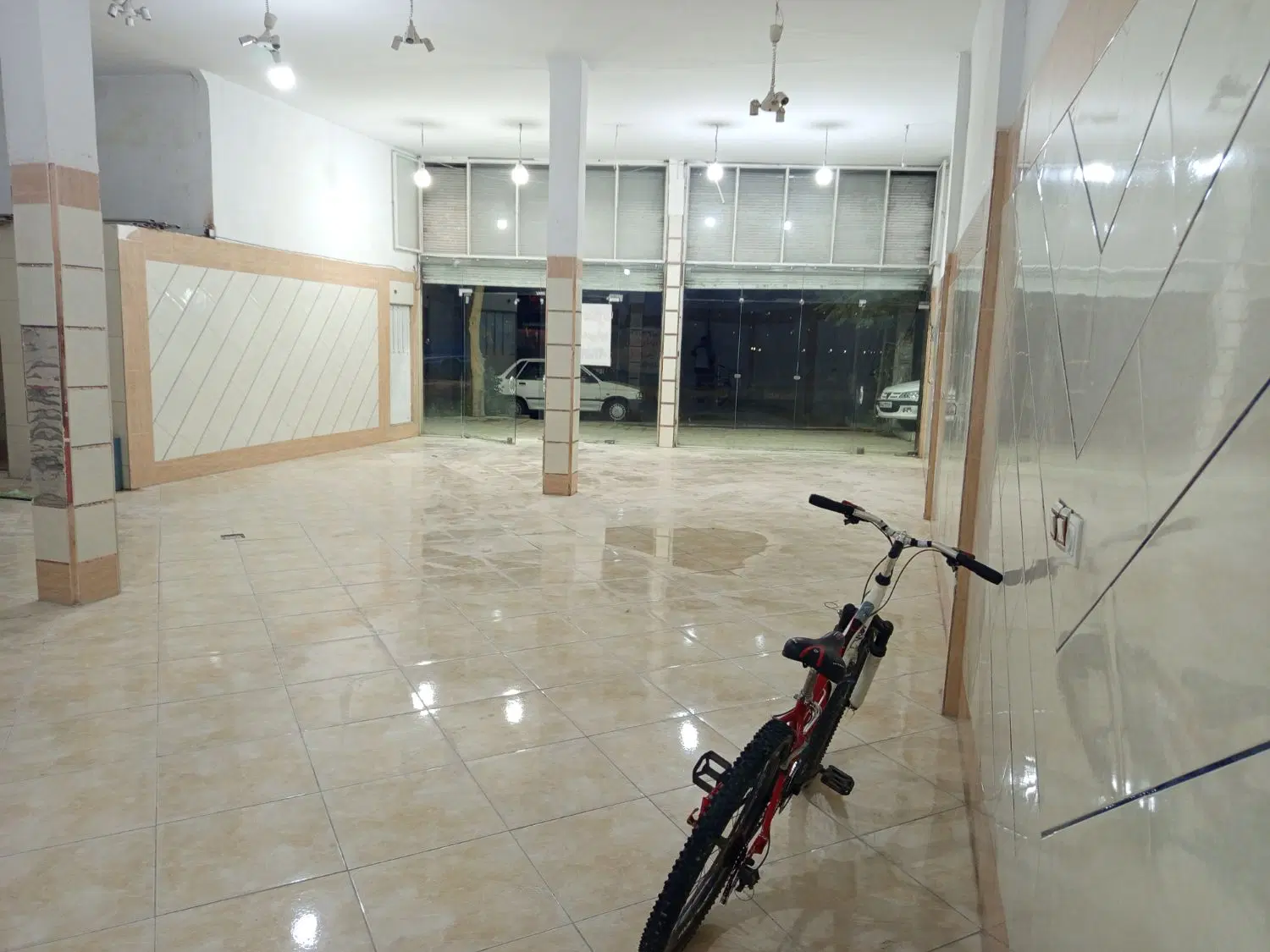 اجاره مغازه 180 متری
