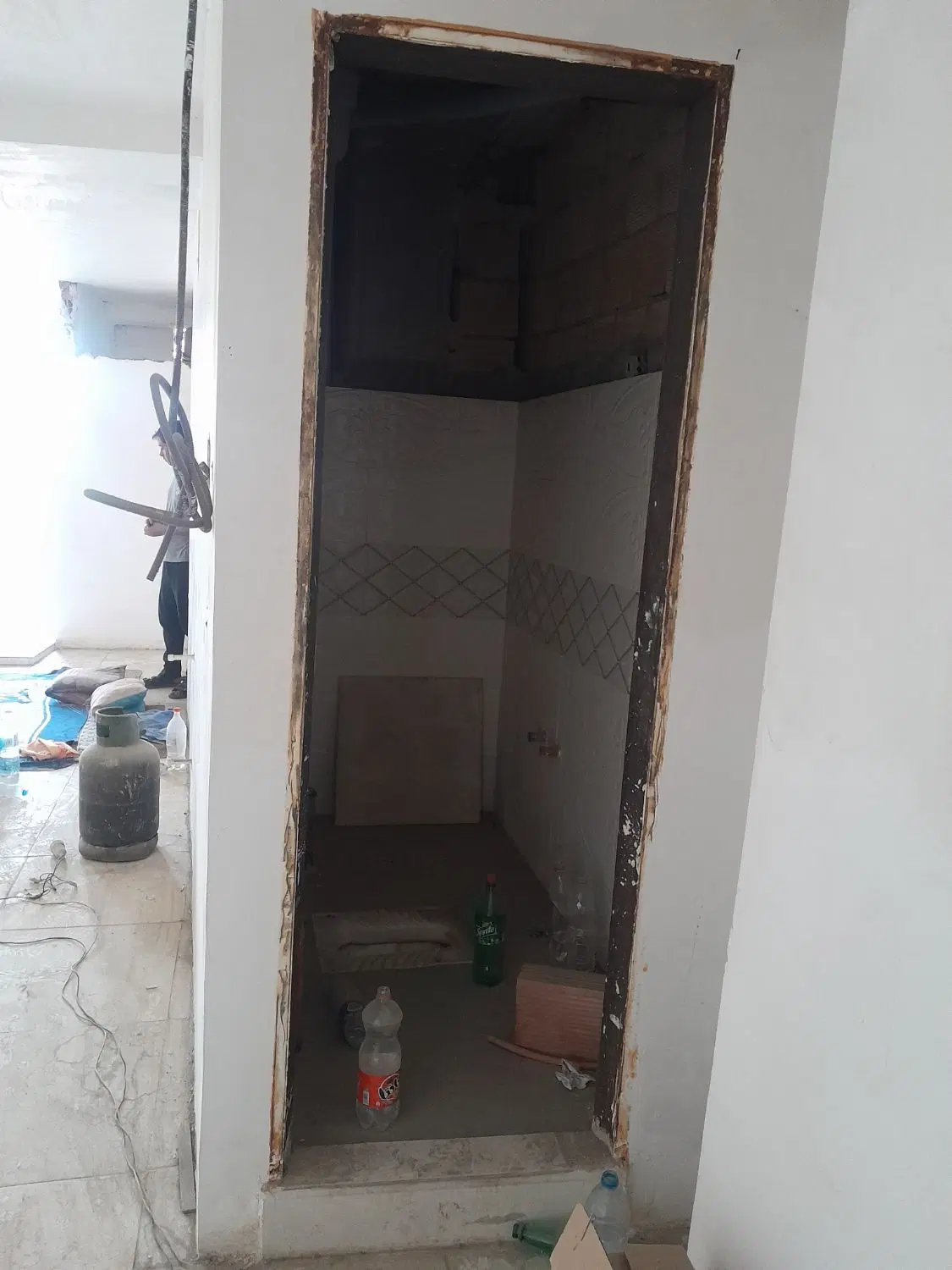 اپارتمان ۱۰۰متری پارکینگ دار