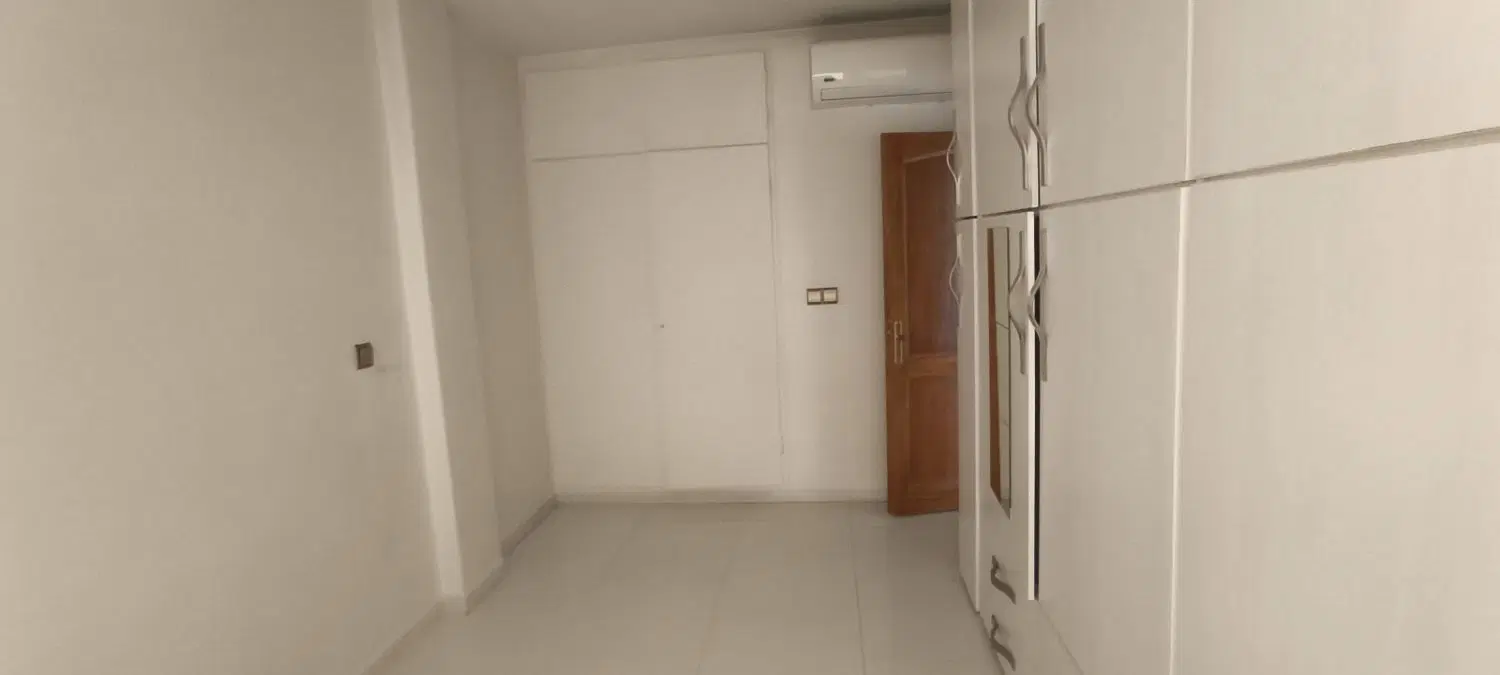 رهن آپارتمان ۱۶۰متری شهرک گلستان منطقه ۲۲ .