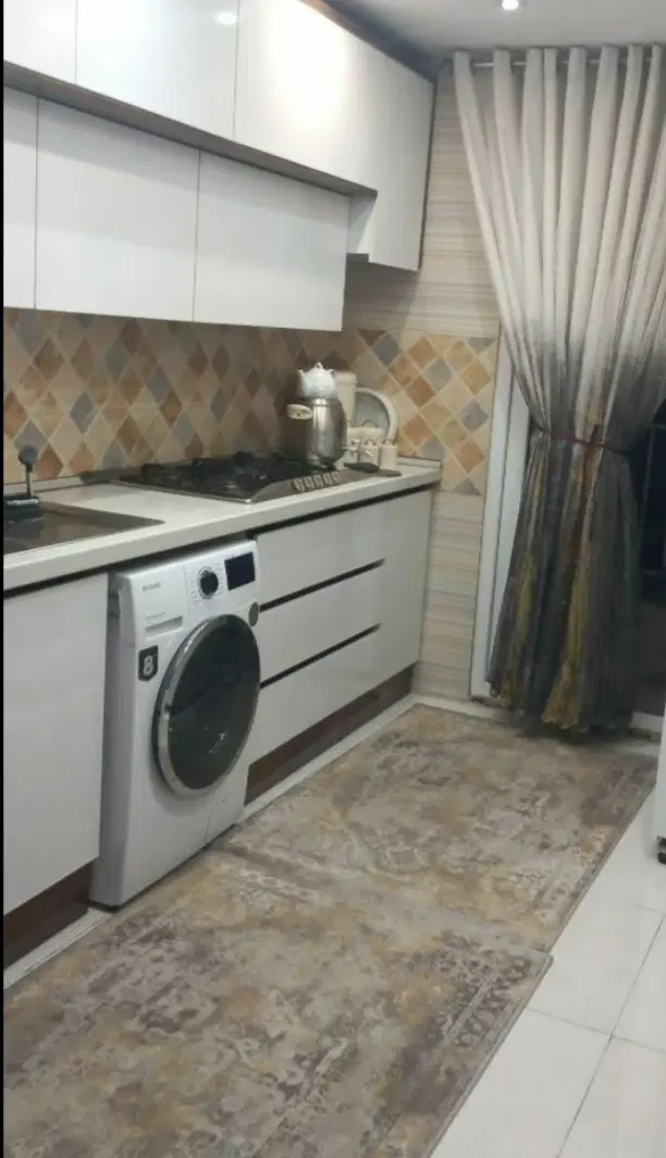 یکواحد۷۰متری باپارکینگ واسانسورتخلیه تکواحدی