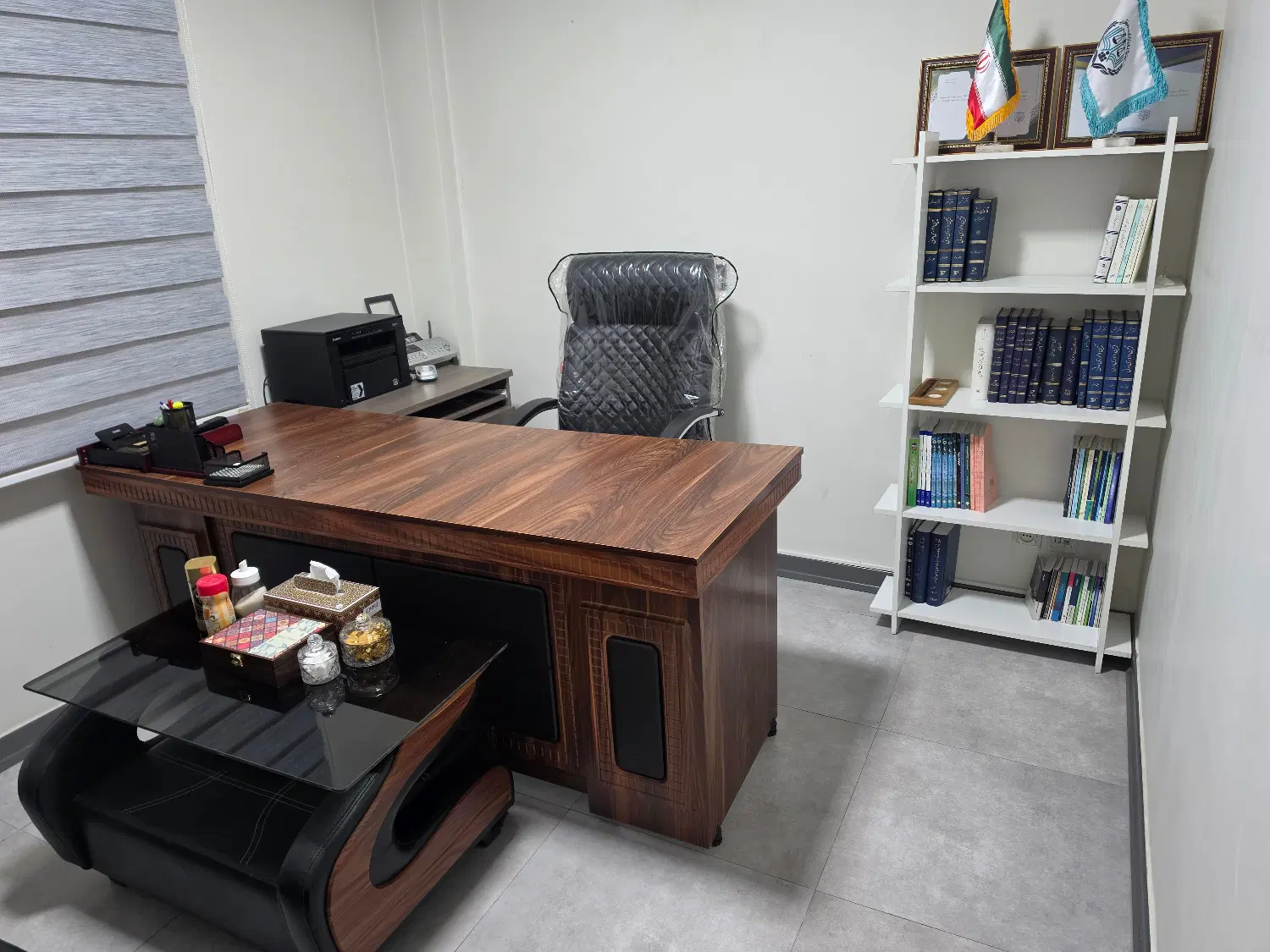 اجاره یک اتاق از دفتر وکالت