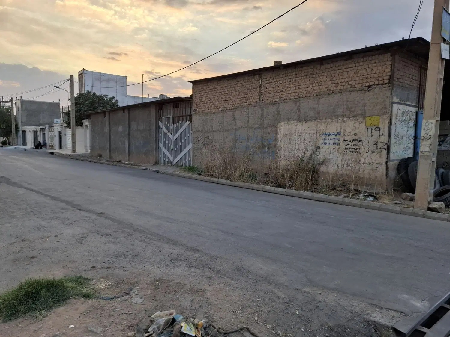 گاراژ مغازه تجاری