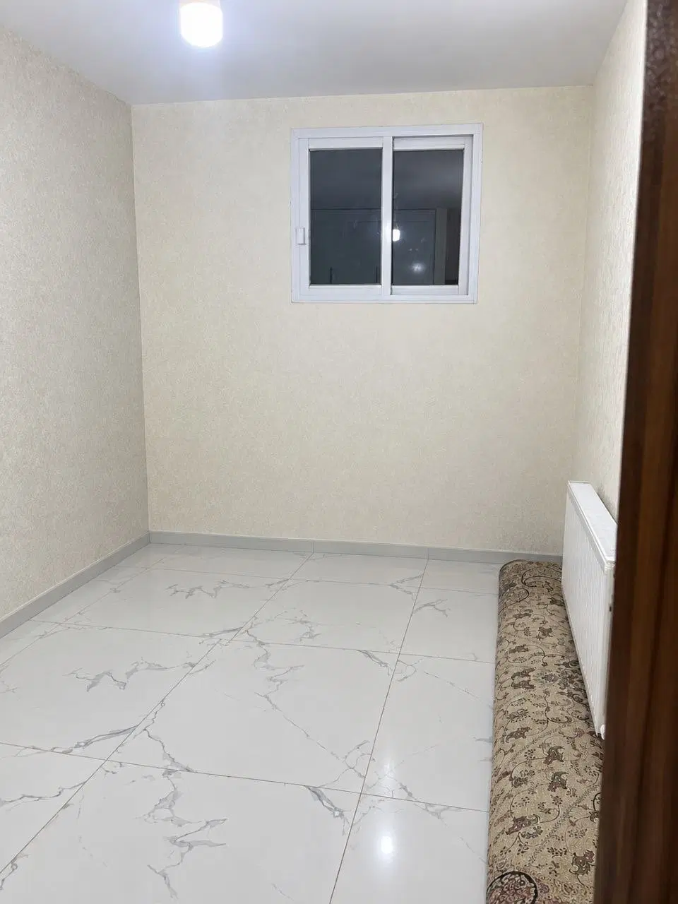 آپارتمان ۱۱۰ متری دو خواب پارکینگ و اسانسور