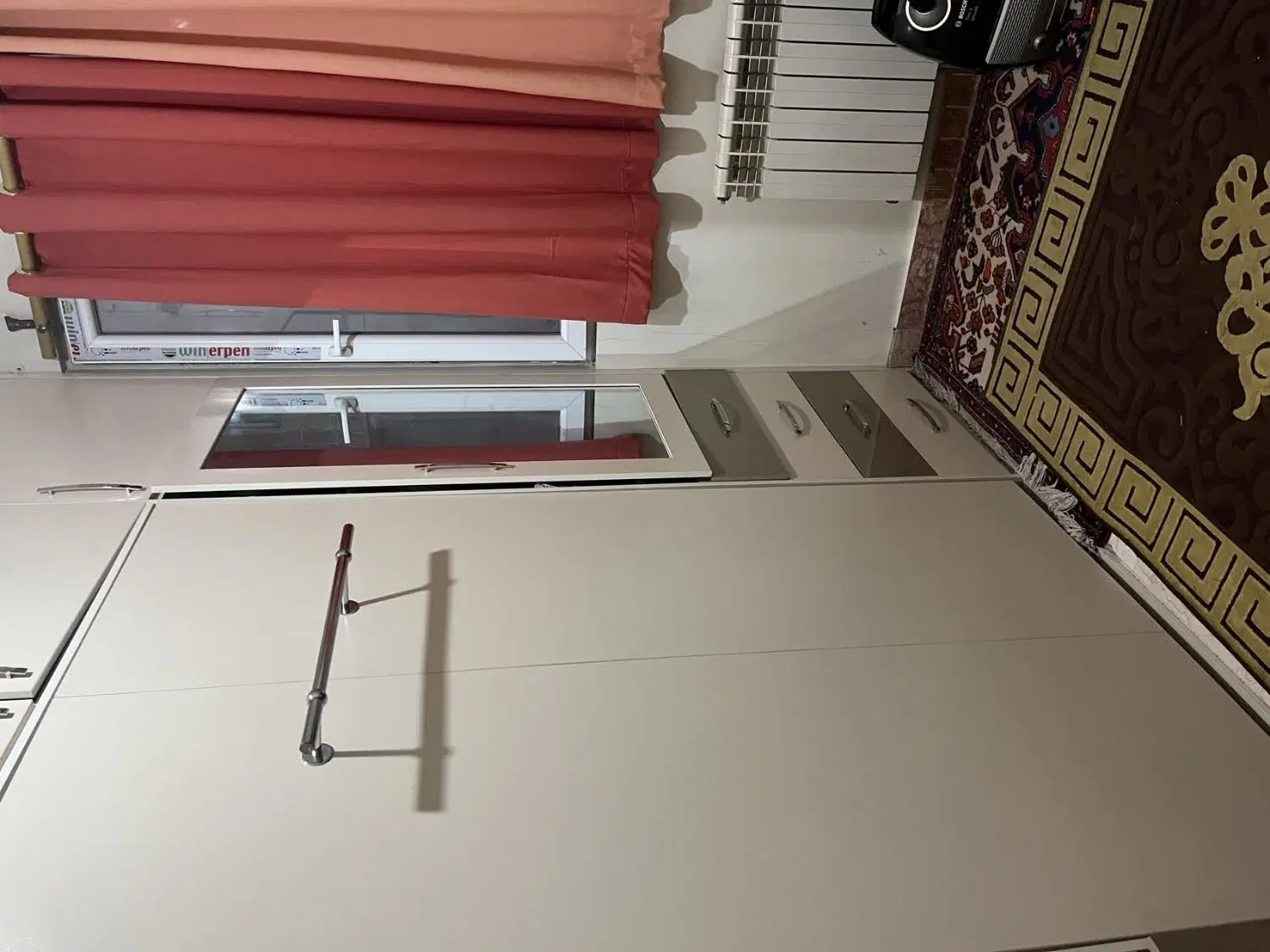 آپارتمان تک واحدی