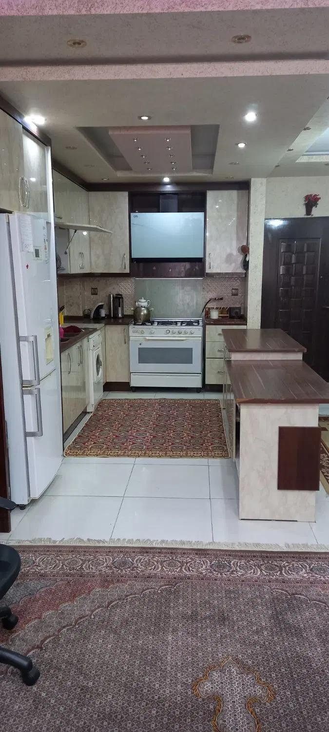 اپارتمان ۹۰ متری دو خواب شیک
