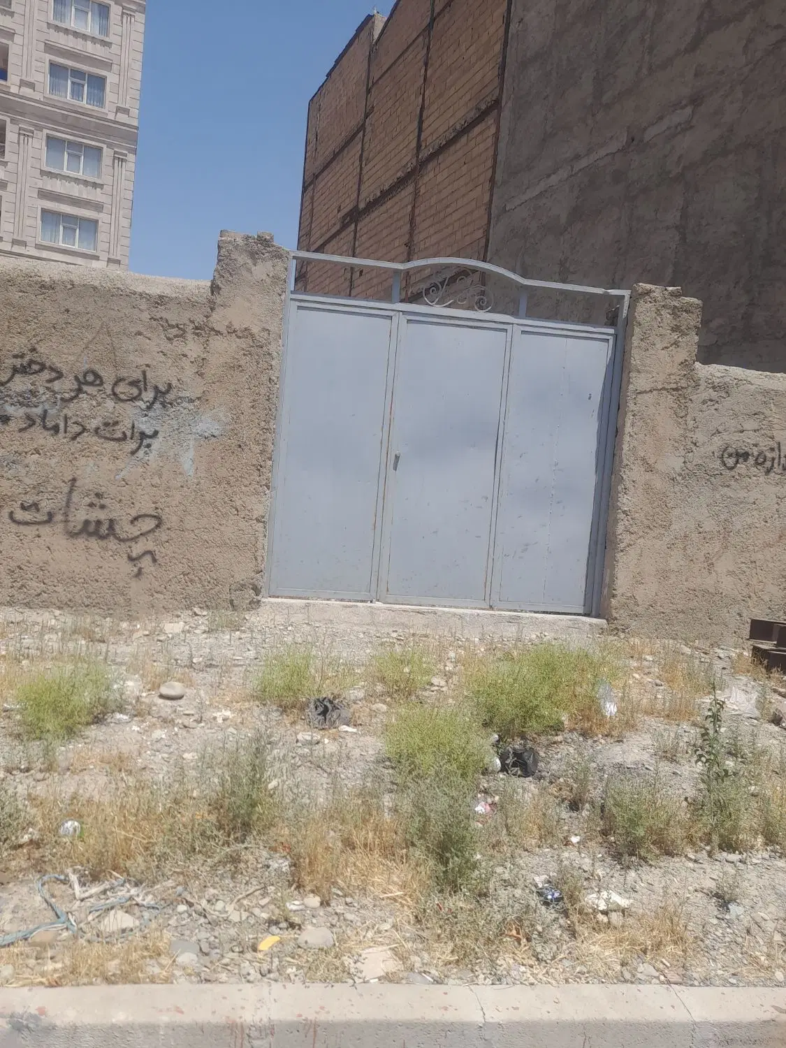 ۲۵۰متر زمین سند تک برگ دوکله