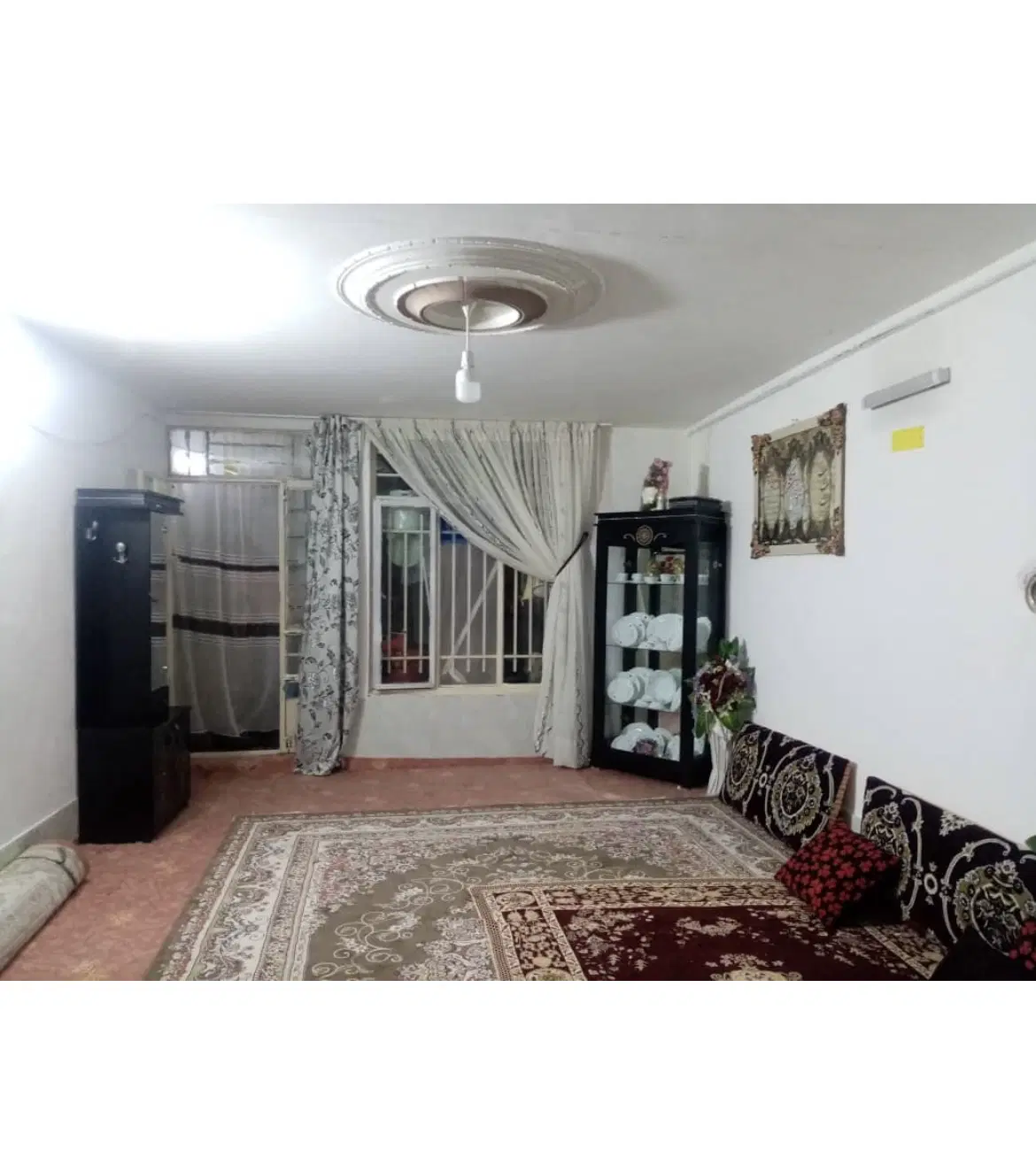 ویلایی دربست