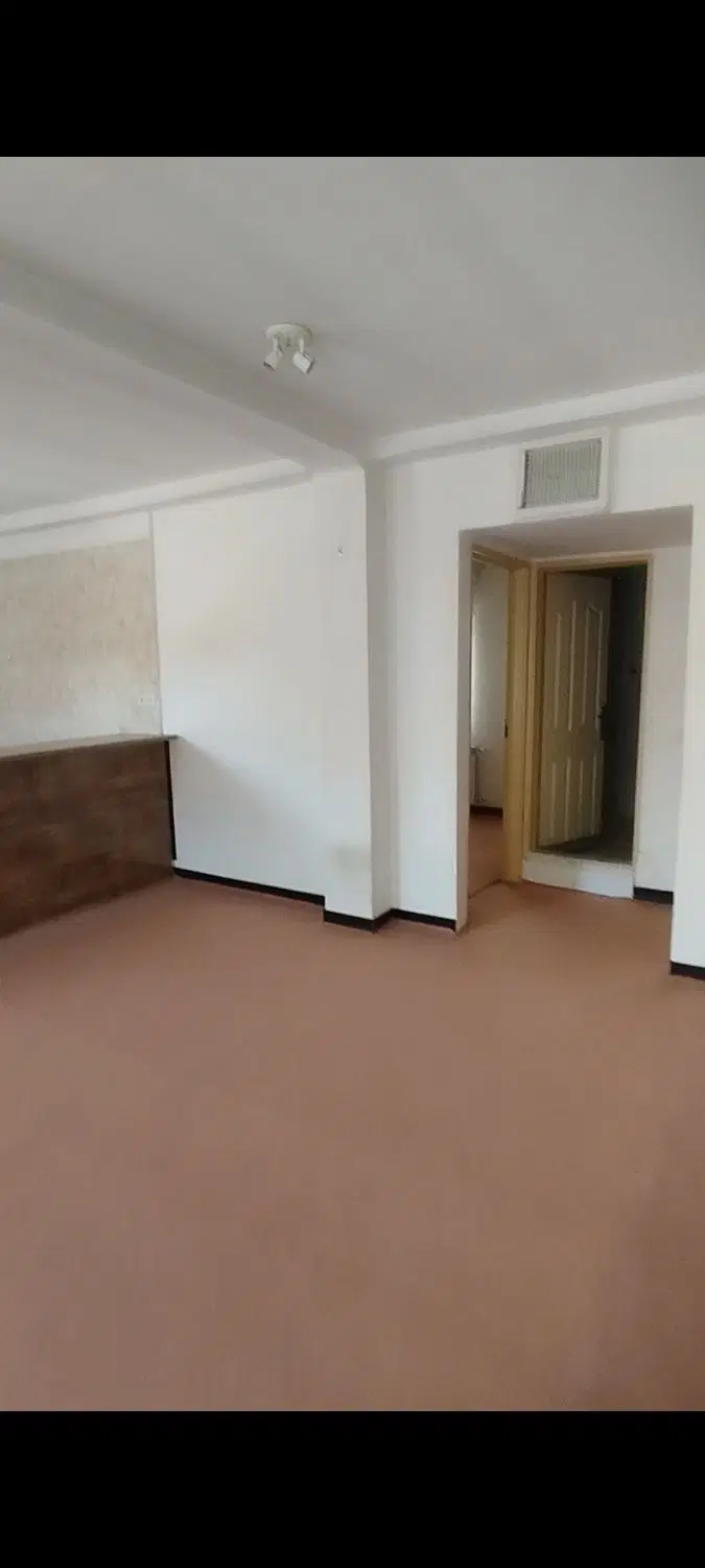 اجارە واحدا آپارتمانی جاقل فاز 1 ردیف  سوم طبقە3