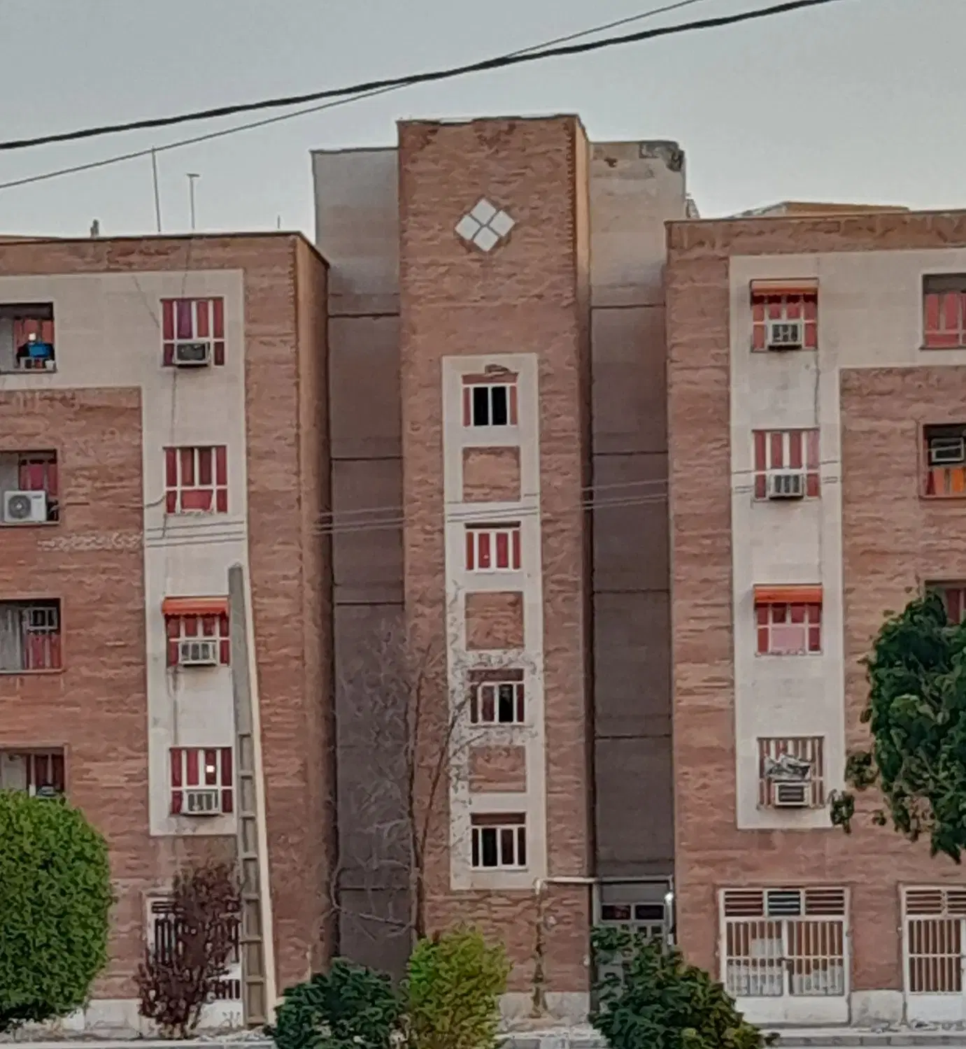 خانه شهرک ولیعصر