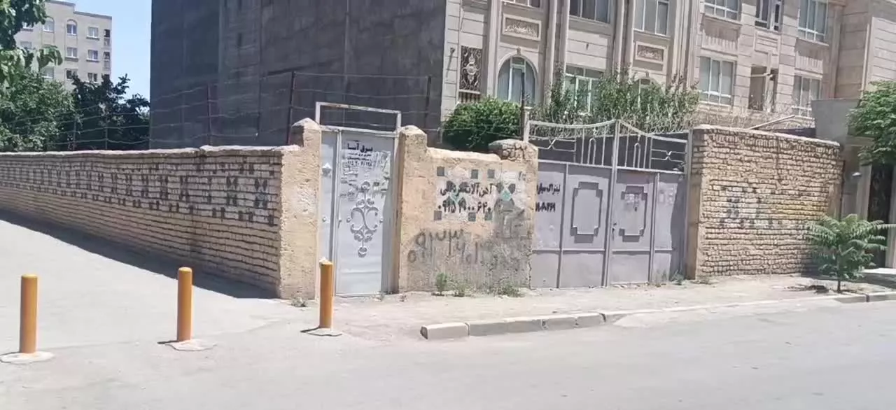 زمین ۵۵۲ متر مربع ( تجاری_ مسکونی)