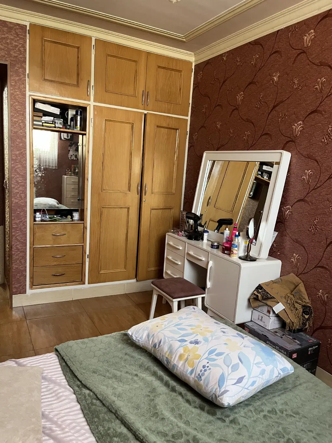اجاره آپارتمان شیک و تمیز در عفیف آباد