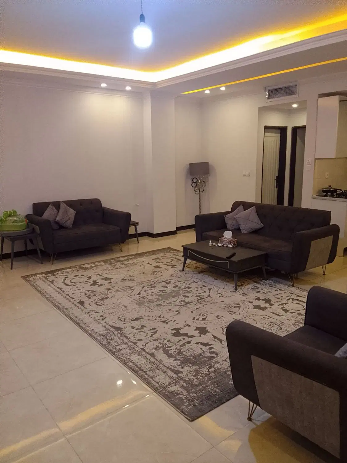 فروش واحد 85 متری