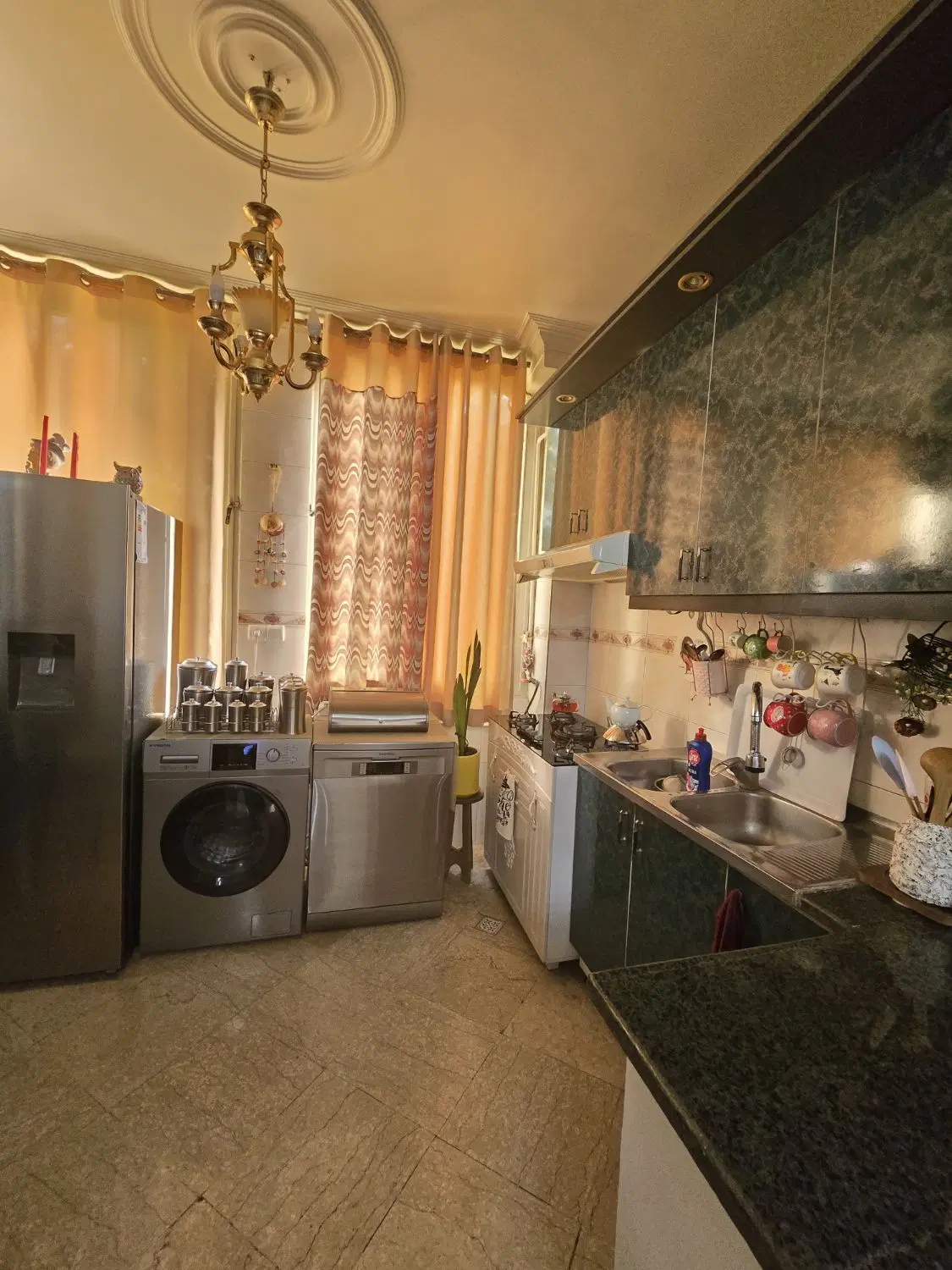 65متر ۲خواب تکواحدی با پارکینگ