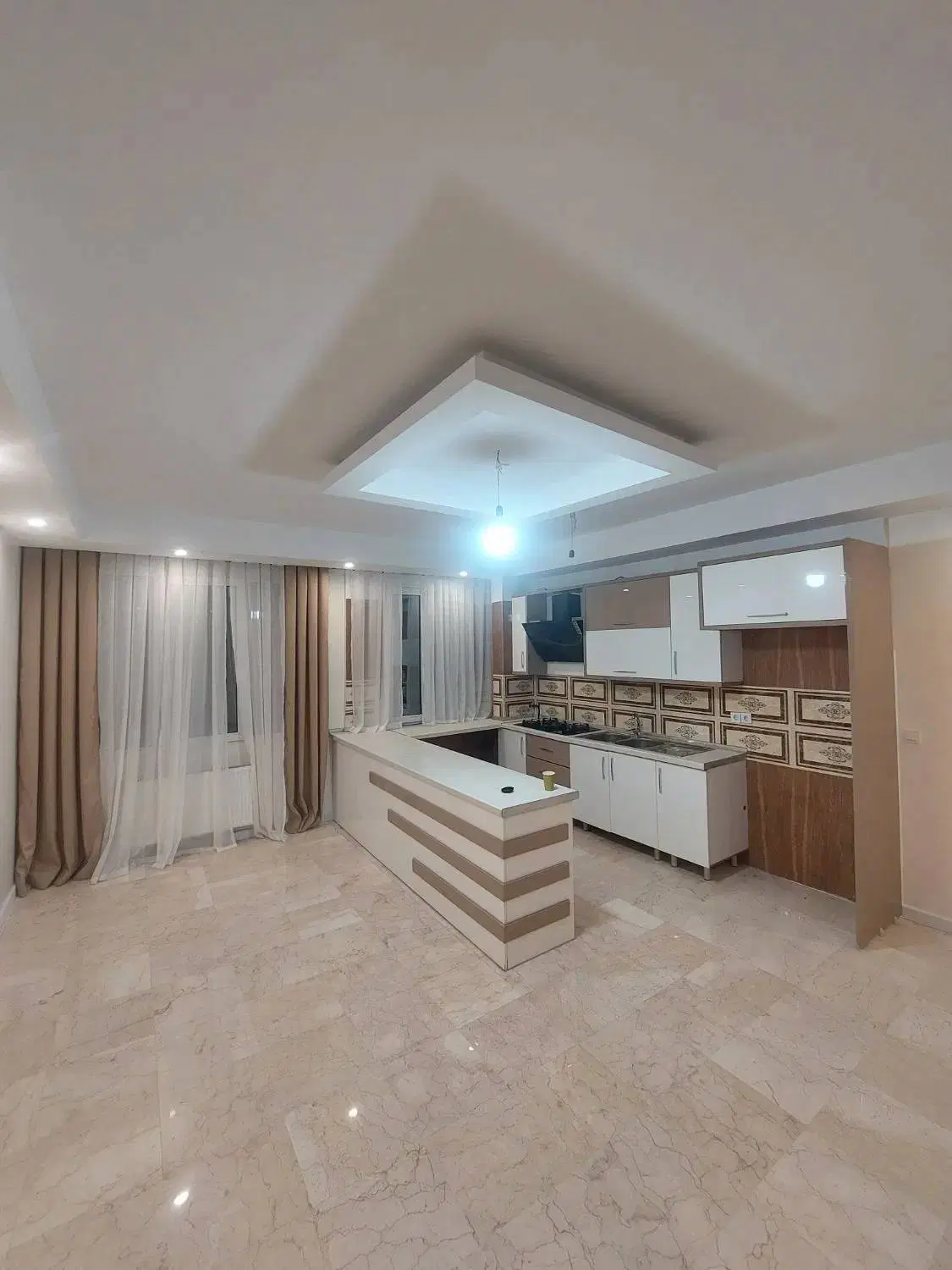 ۸۵متردوخواب جنت اباد جنوب چهارباغ شرقی