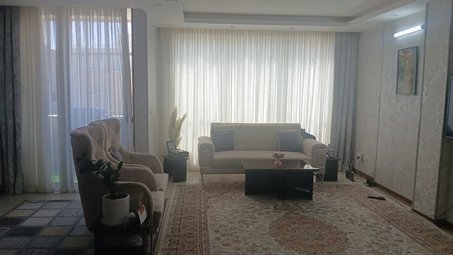 ۸۵ متری تاپ لوکیشن